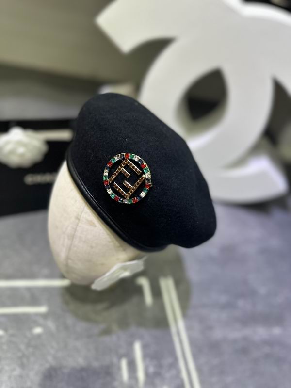 Gucci beret dx09